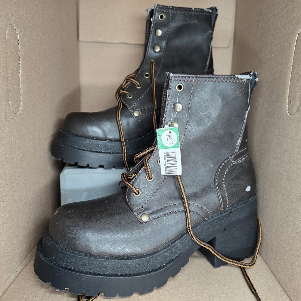 Vintage/Y2K Soho Vegan Leather Platform/Combat Boots-Womens 7.5-Brown/Black-